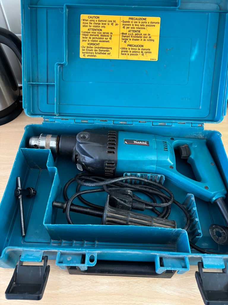 Makita  8406 diamond core drill