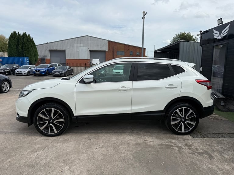2016 Nissan Qashqai 1.5 dCi Tekna 5dr HATCHBACK Diesel Manual