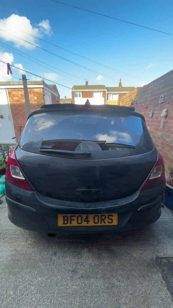 Corsa D 2008 Breaking