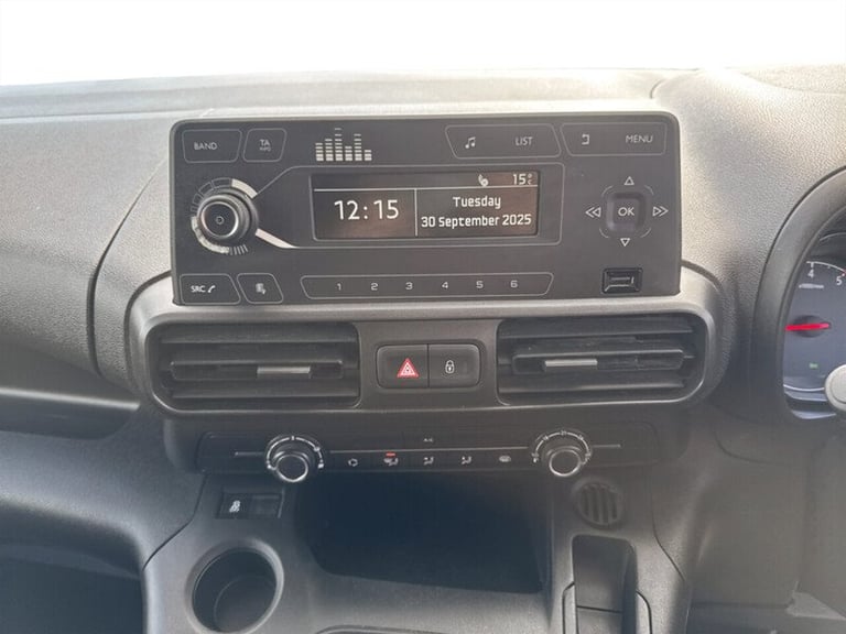 2020 Vauxhall Combo 2300 1.5 Turbo D 100ps H1 Sportive Van PANEL VAN DIESEL Manual