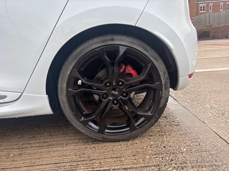 2014 Renault Clio 1.6T 16V Renaultsport 200 5dr EDC HATCHBACK PETROL Automatic