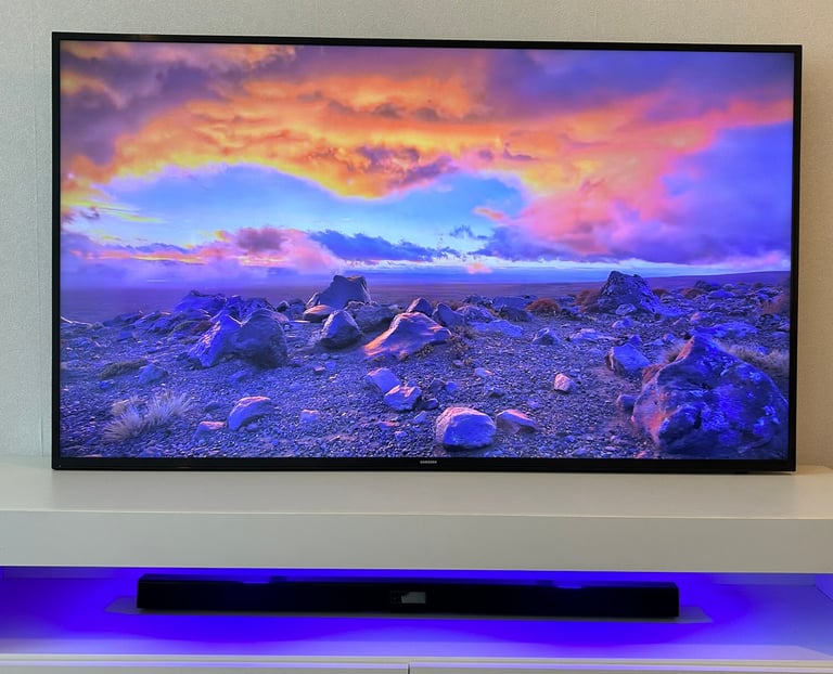 60” 4K Samsung smart tv