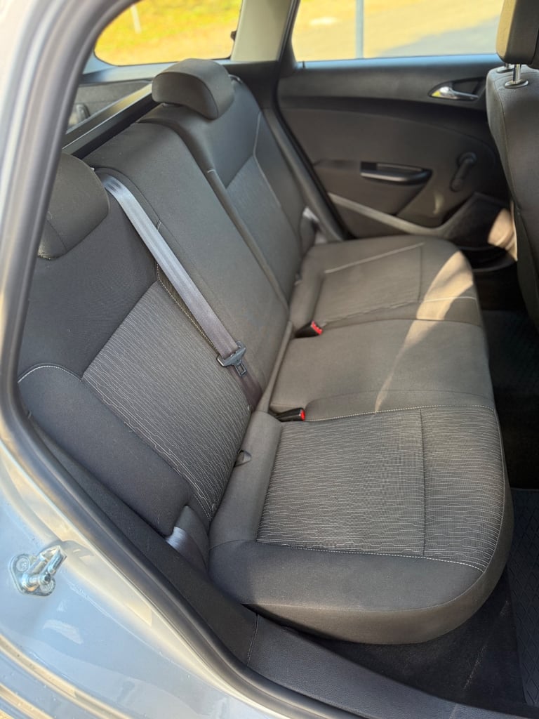 Vauxhall, ASTRA, Estate, 2015, Manual, 1598 (cc), 5 doors