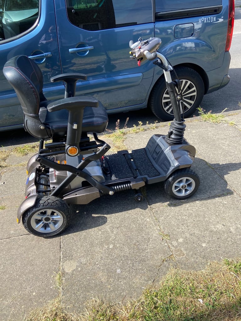 TGA folding mobility scooter 