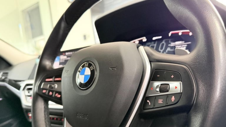 2021 BMW 3 Series 2.0 330e 12kWh Sport Pro Touring Auto Euro 6 (s/s) 5dr Estate PETROL/ELECTRIC A...