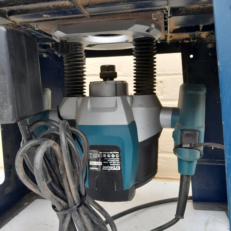 Erbauer 2100W Router & Table
