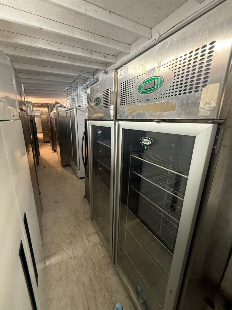 Commercial fridge freezer cafe shop restaurant takeaway chiller freezer fridge Williams foster 