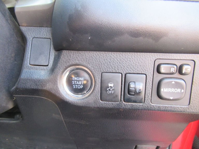 2014 14 TOYOTA RAV4 2.0 D-4D ICON SUV 5DR DIESEL MANUAL 2WD EURO 5 (S/S) (124 PS