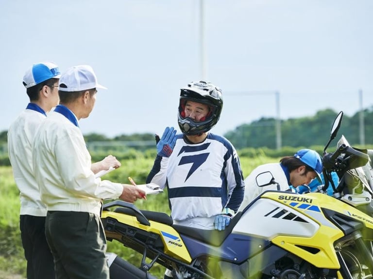 2025 Suzuki DL1050 DE Lux V-Strom, Tour, vstorm 3 box, save 2527