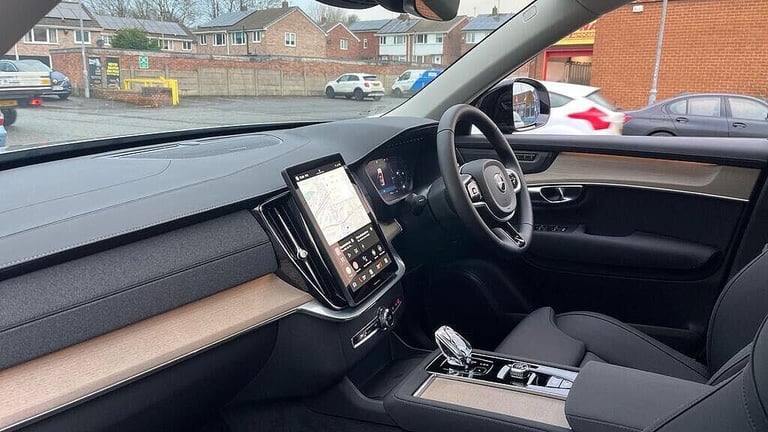  Volvo XC90 Plus, B5 AWD Mild hybrid, Petrol, Dark, 7 Seats Petrol/Electric Hybrid Automatic