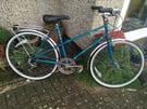 Girls or small ladies Raleigh  bike with mudguards and back rack, 5 gears