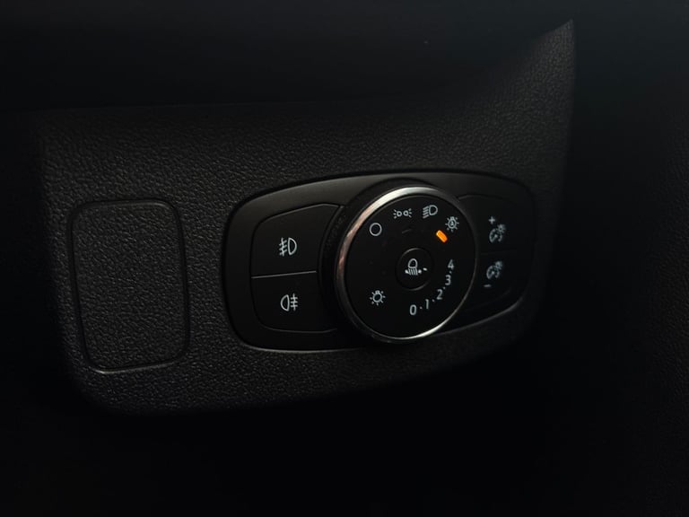 2023 Ford Puma 1.0 EcoBoost Hybrid mHEV ST-Line 5dr Hatchback PETROL Manual