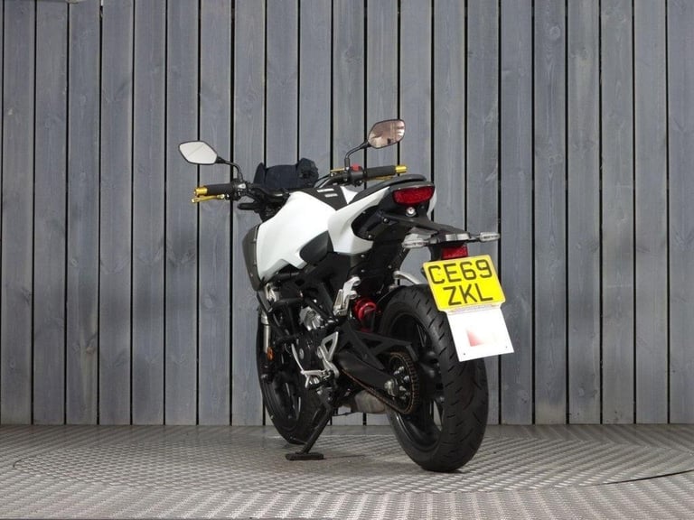 2019 69 HONDA CB125R 125