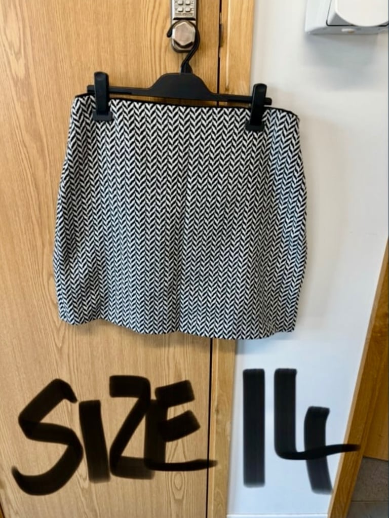 Women’s Clothing Size 14