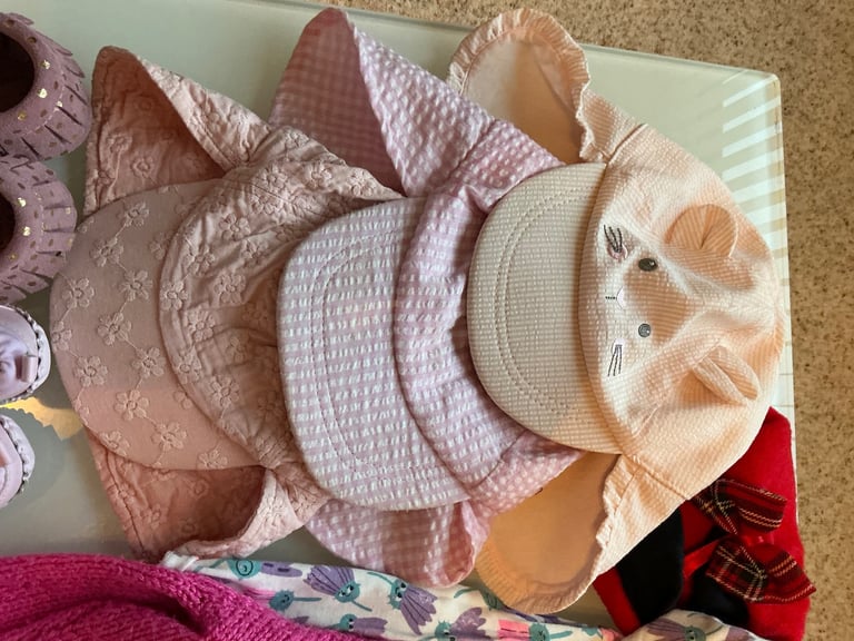 Bundle of toddler clothes 12-18 months