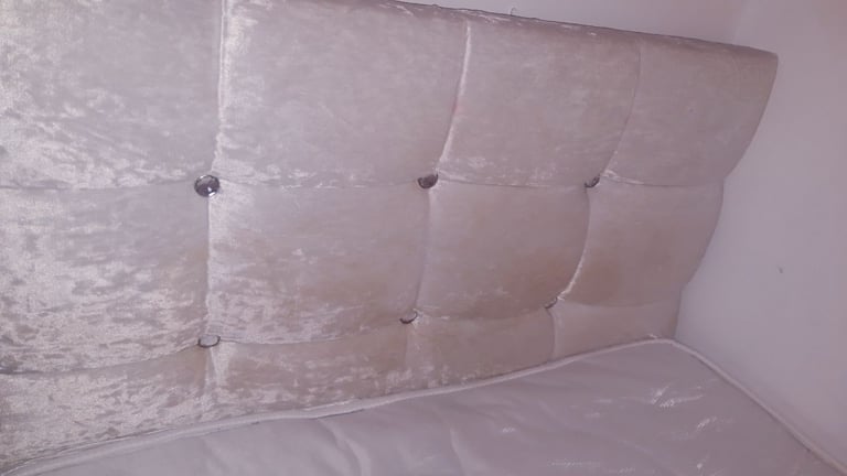 image for White crushed velvet single bed