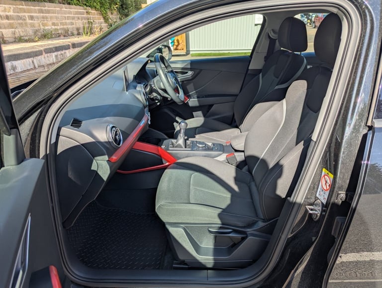 NOV 2018 68 AUDI Q2 SPORT 30 1.0 TFSi 5 DOOR ESTATE * SAT.NAV * A/CON * CRUISE