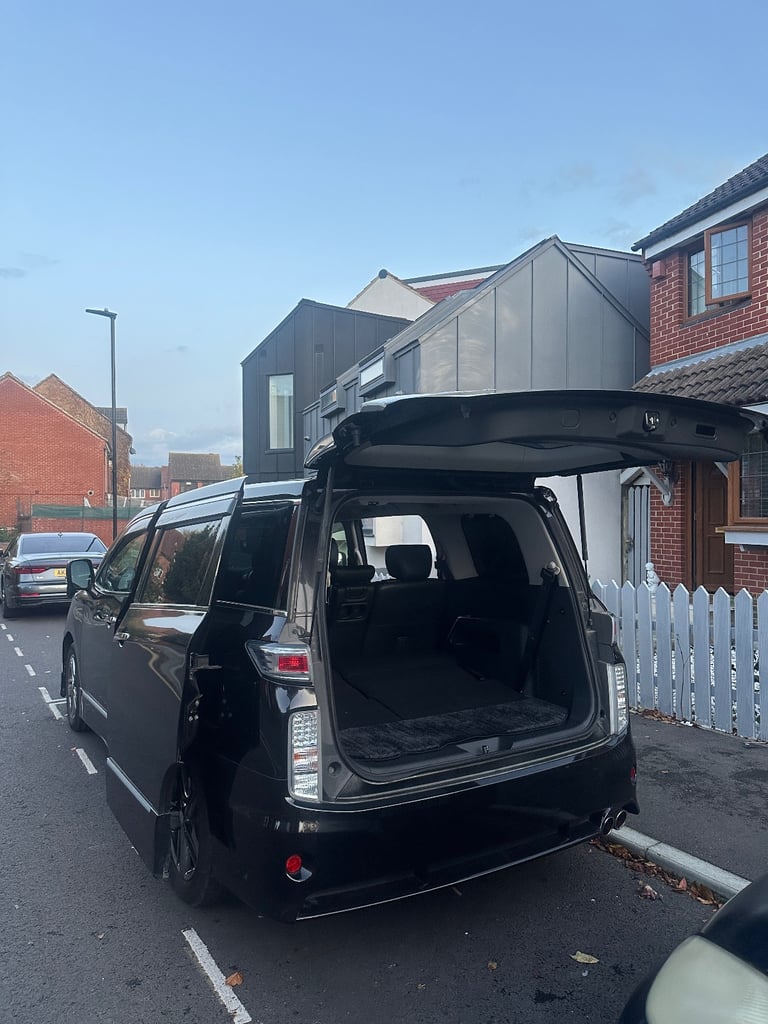 Nissan elgrand for sale