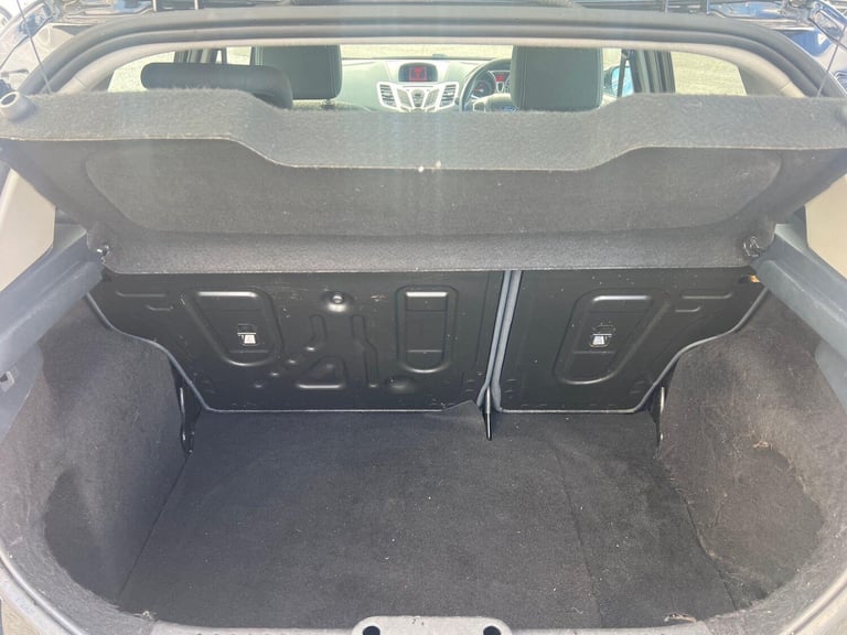 2011 Ford Fiesta 1.4 Zetec 5dr HATCHBACK Petrol Manual