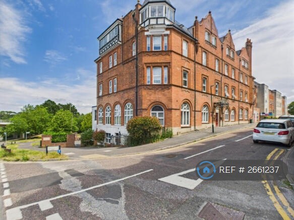 Studio flat in Midland Heights, Bournemouth, BH2 (#2661237)