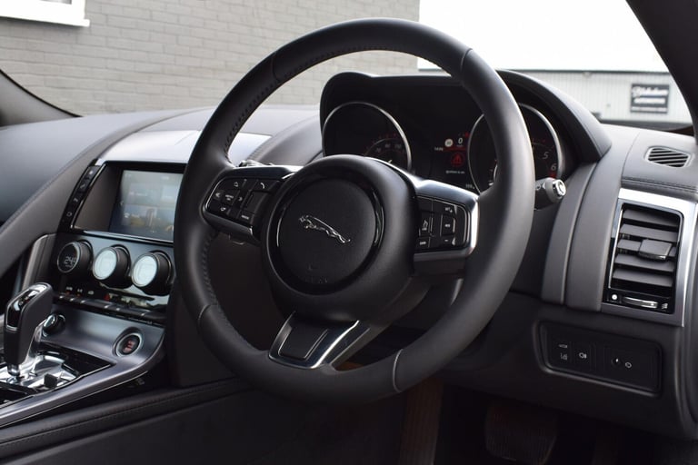  Jaguar F-Type 2.0i Auto Euro 6 (s/s) 2dr Petrol Automatic