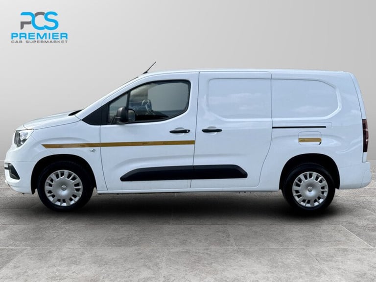 2020 Vauxhall Combo 2300 1.5 Turbo D 100ps H1 Sportive Van PANEL VAN DIESEL Manual