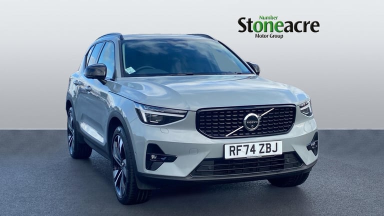 image for 2025 Volvo XC40 2.0 B4 MHEV Ultra Dark SUV 5dr Petrol Hybrid DCT Auto Euro 6 (s/s) (197 ps) ESTAT...