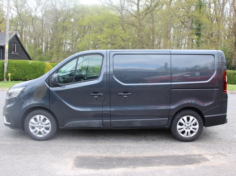 2023 Renault Trafic 2.0 dCi Blue 28 Sport Panel Van 5dr Diesel Manual SWB Euro