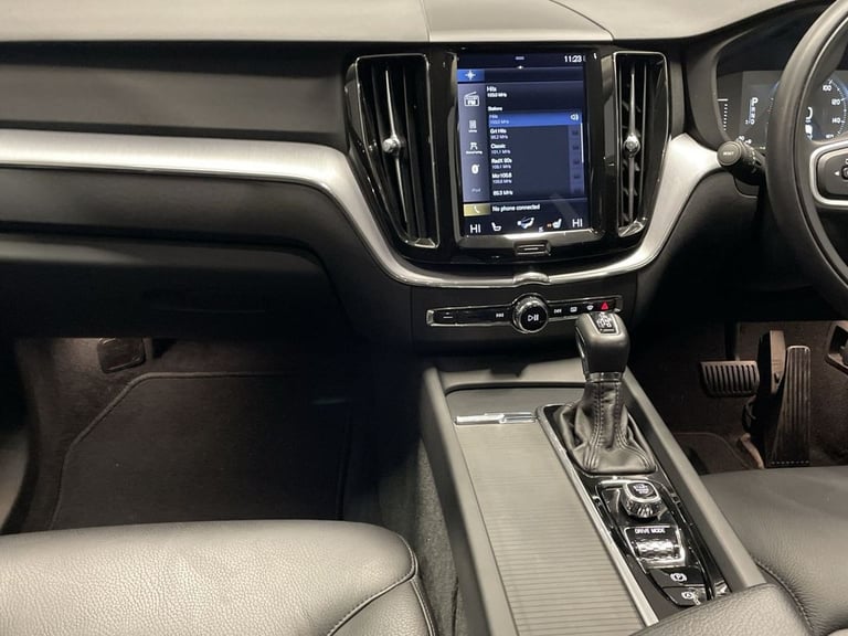 2018 18 VOLVO XC60 2.0 T5 MOMENTUM SUV 5DR PETROL AUTO AWD EURO 6 (S/S) (250 PS)