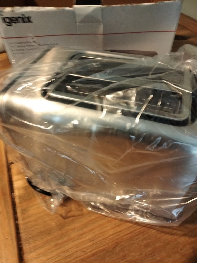 image for Igenix toaster 