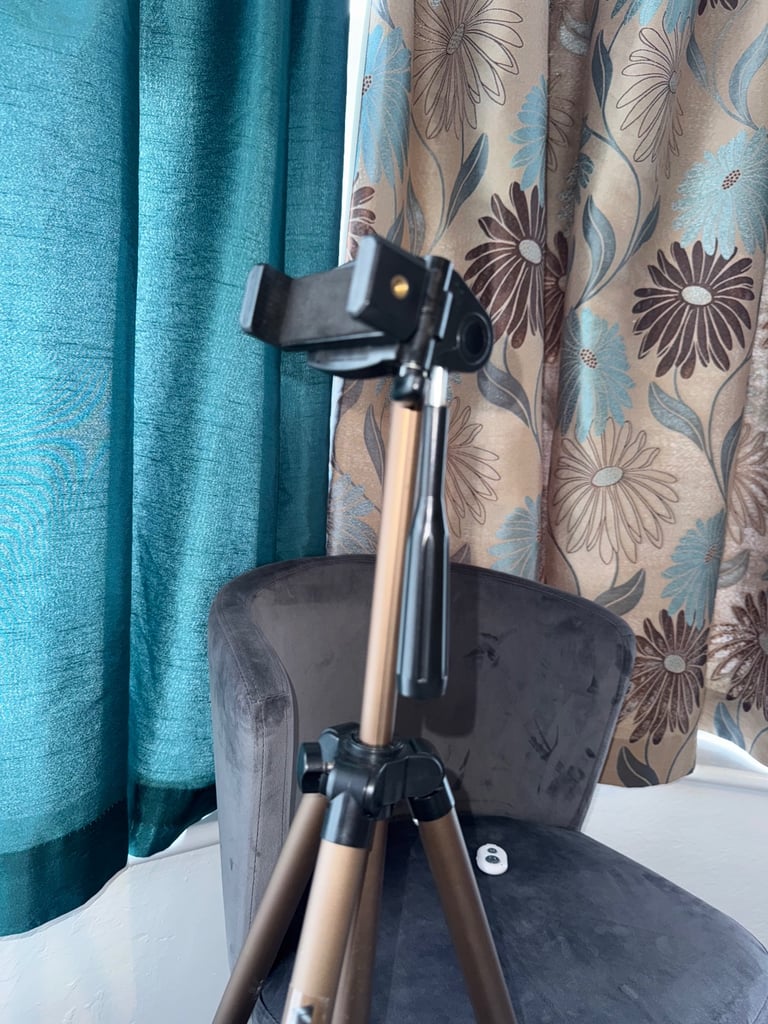 Tripod for phone, camera