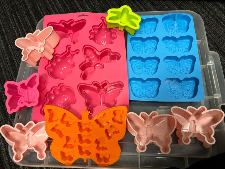  New Silicone crafting  moulds candle making /soap making /melts/baking Job Lot 