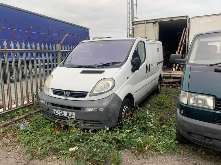 SPARES OR REPAIR Vauxhall, VIVARO, Panel Van, 2005, Manual, 1870 (cc)