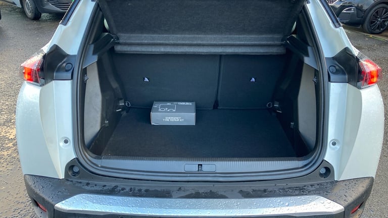2022 Peugeot 2008 1.2 PureTech Allure Premium+ 5dr Petrol Estate Estate Petrol Manual