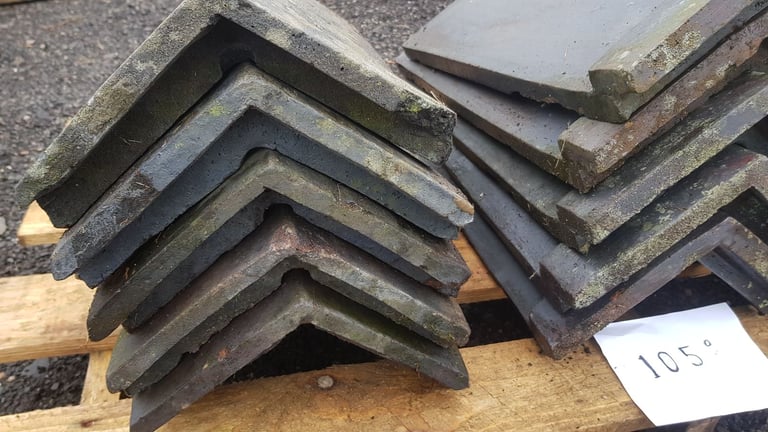 Black Clay Reclaimed Clay Ridge Tiles