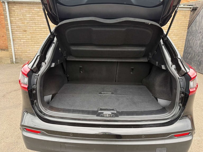 2018 Nissan Qashqai 1.5 Qashqai Tekna dCi 5dr SUV Diesel Manual