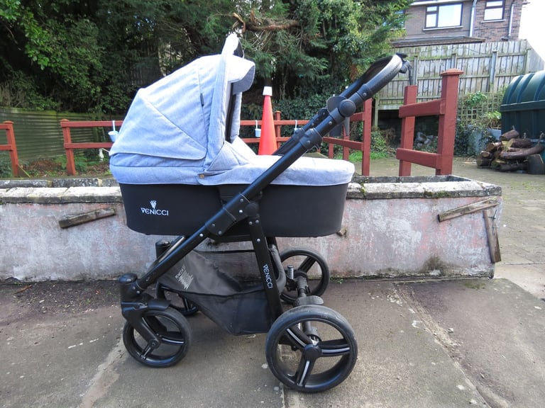 image for VENICCI pram