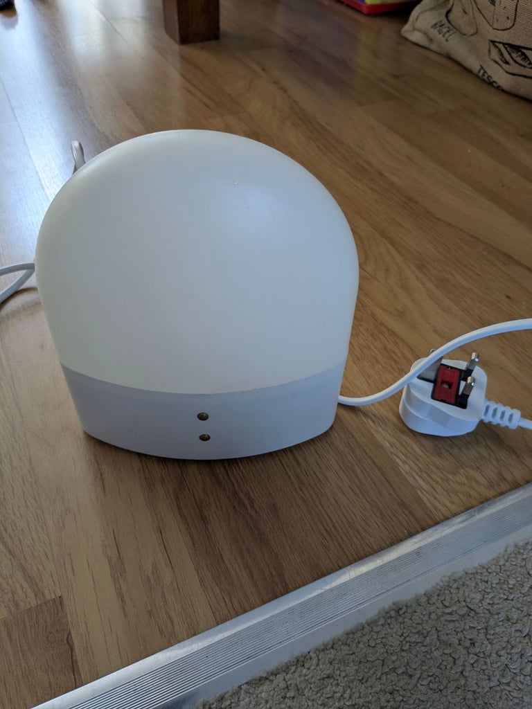Lamp that slowly fades and turns off 