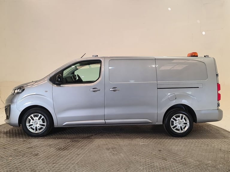 VAUXHALL VIVARO 2.0 TURBO D 3100 SPORTIVE P/V L2 H1 145 BHP LWB DIESEL