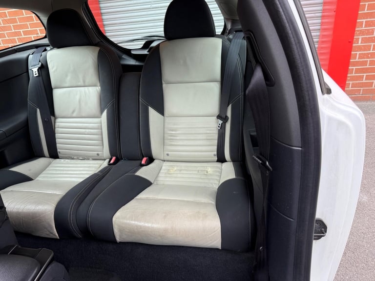 2010 Volvo C30 1.6 R-Design Sports Coupe Euro 4 3dr HATCHBACK Petrol Manual