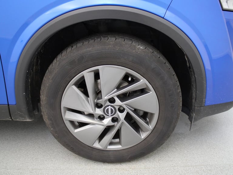 2022 Nissan Qashqai 1.3 DiG-T MH 158 Acenta Premium 5dr Xtronic Crossover/SUV PETROL Automatic