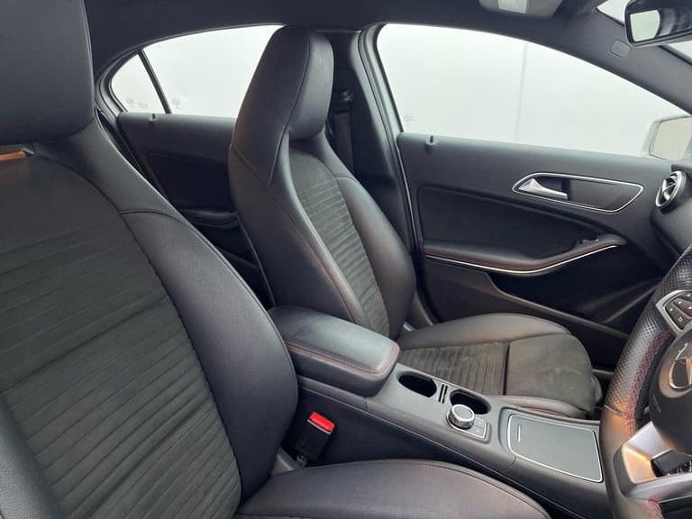 2017 Mercedes-Benz A-Class 1.6 A180 AMG Line (Premium) Hatchback 5dr Petrol 7G-DCT Euro 6 (s/s) (...