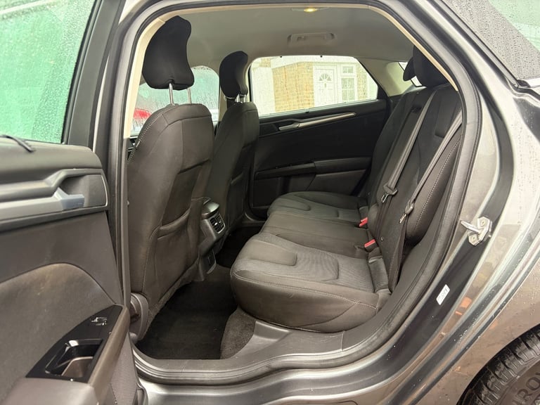 2016 Ford Mondeo 2.0 TDCi ECOnetic Titanium 5dr HATCHBACK Diesel Manual