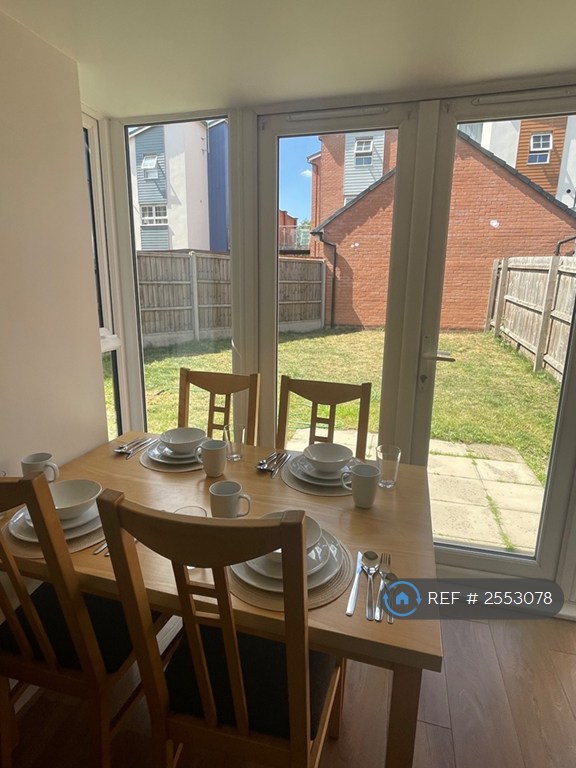 4 bedroom house in Lockside Place, Coventry, CV1 (4 bed) (#2553078)