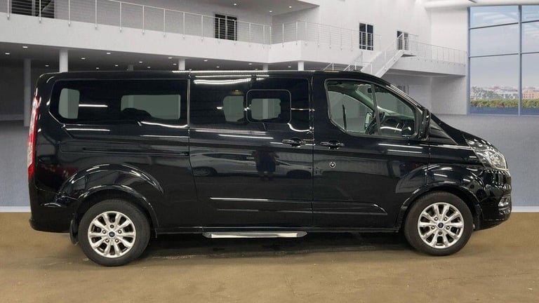 2020 Ford Tourneo Custom 2.0 EcoBlue 130ps L/R 8 Seater Titanium Auto MPV DIESEL Automatic