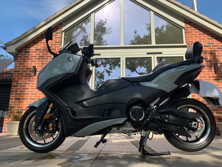 Yamaha, TMAX TECH MAX 560, 2025 (latest version) Ceramic Grey 