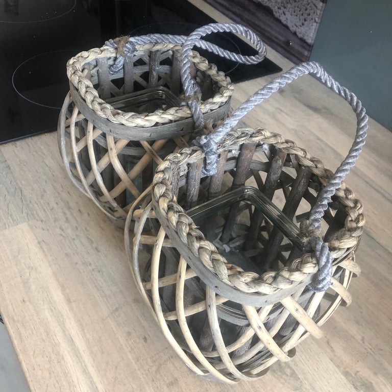 Wicker lantern holders 