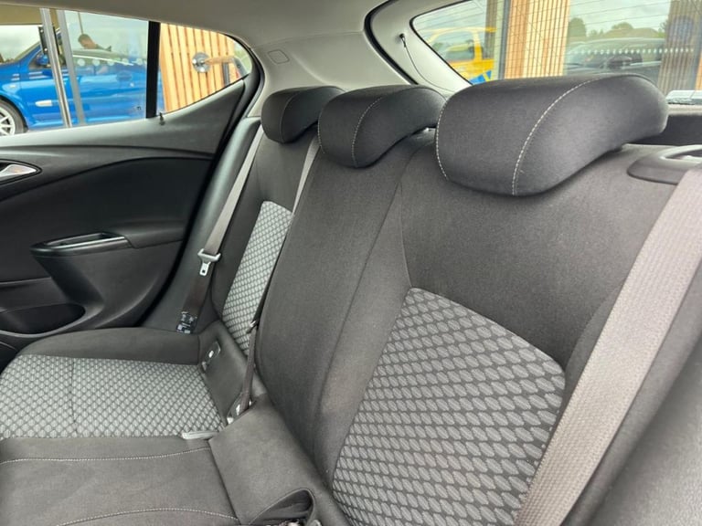 Vauxhall Astra 1.6 CDTi 16V Tech Line 5dr Diesel