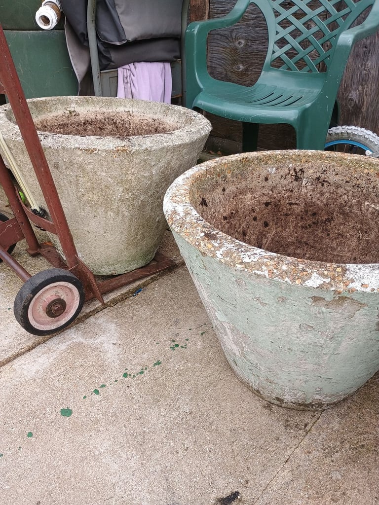 Concrete planters x 2