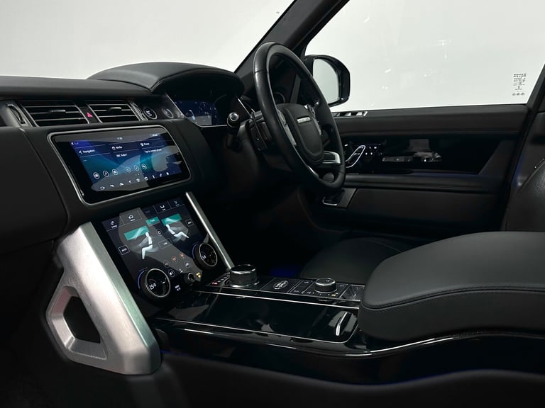 2019 Land Rover Range Rover Vogue 3.0 SDV6 Vogue Auto ( 275 bhp ) Station Wagon Diesel Automatic